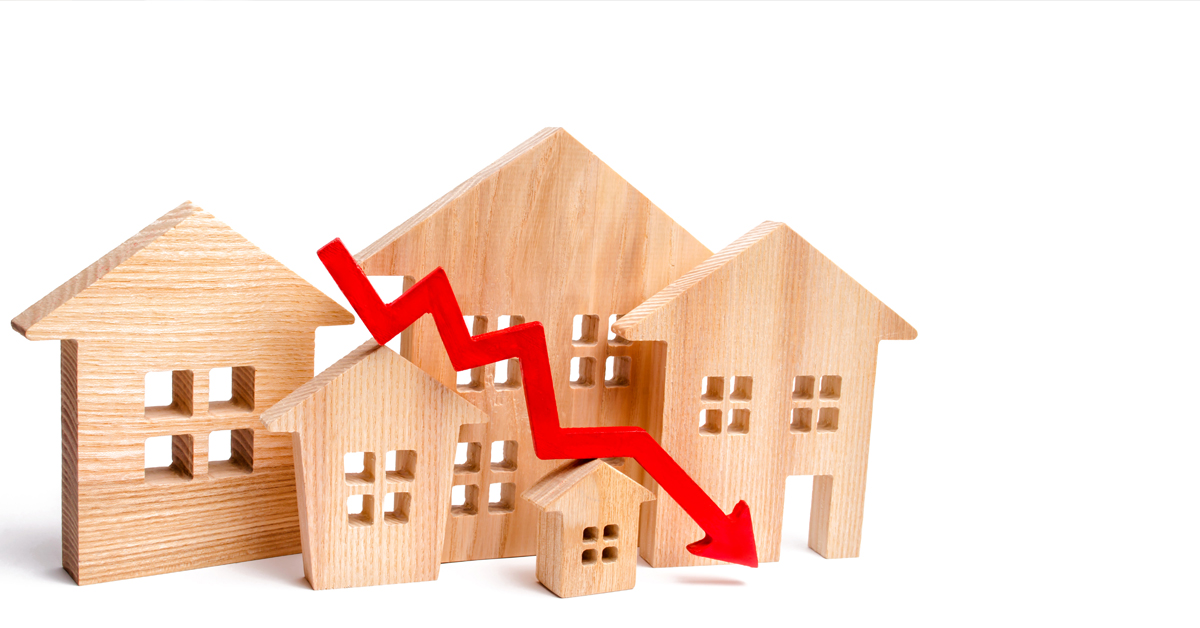 Navigating the Housing Market: Buy Now or Hold Out for Better Rates?