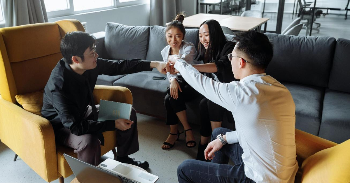 How Group Coaching Builds Stronger Relationships and Results for Real Estate Teams